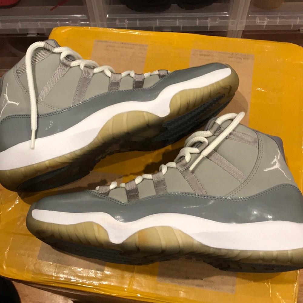 Jordan 11 high cool grey with og box